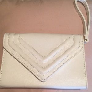 Aldo white clutch